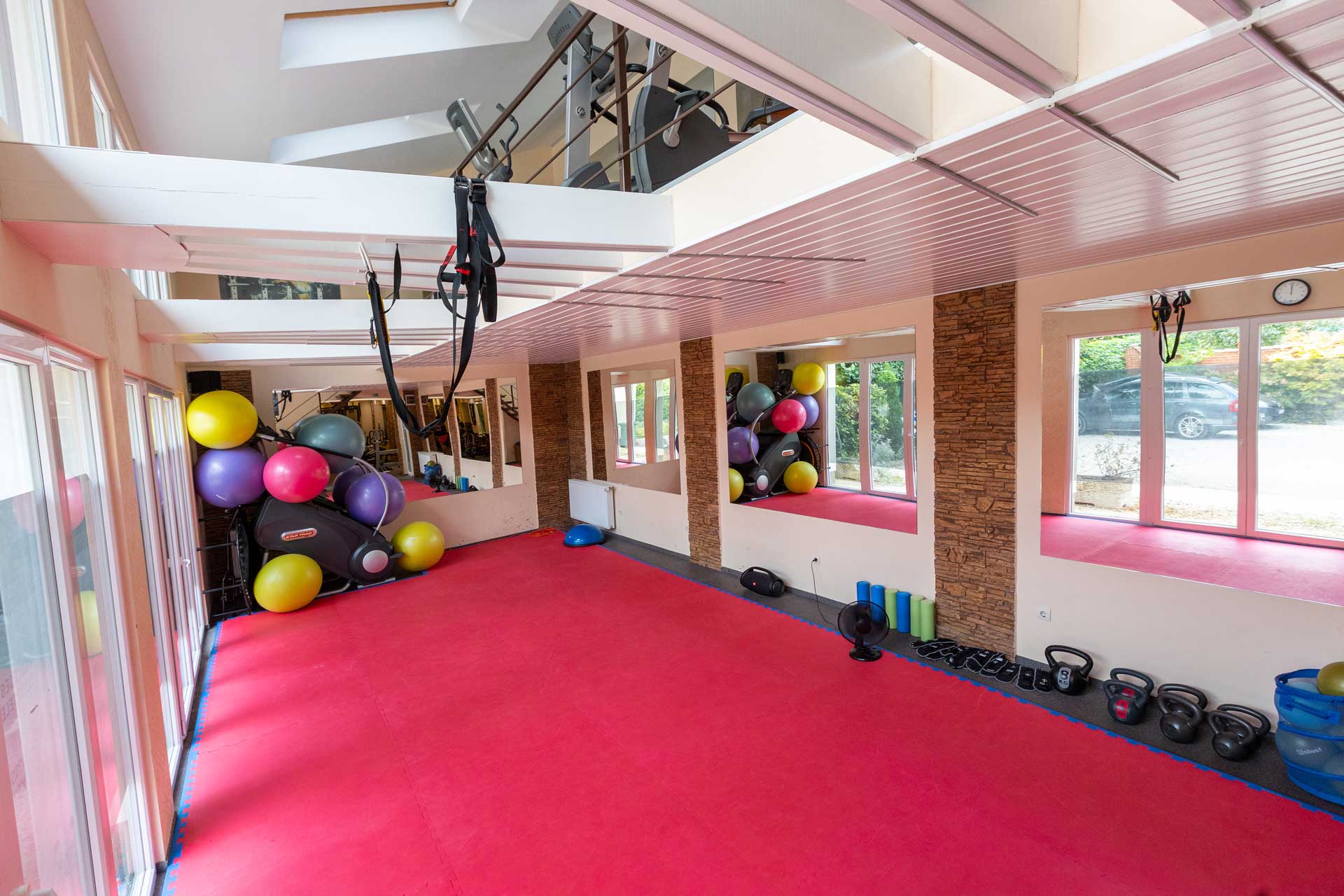 edzőterem, gimnasztikai eszközök